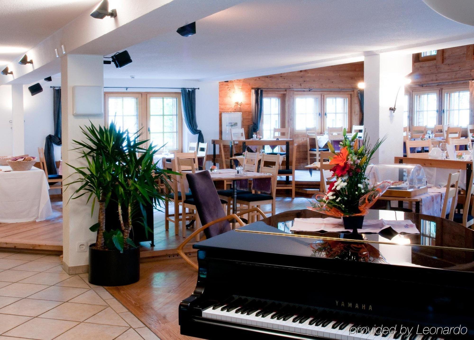 Sunstar Hotel Zermatt Restaurant photo